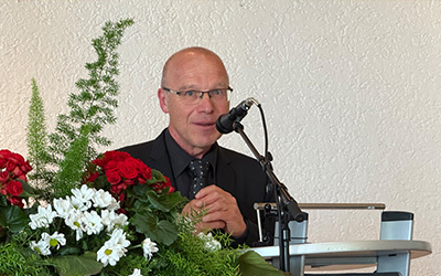 Herr Miller bei seiner Abschiedsrede